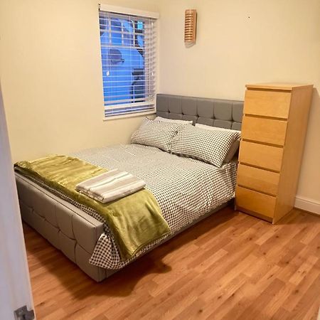 Dream Home 布罗姆利 外观 照片