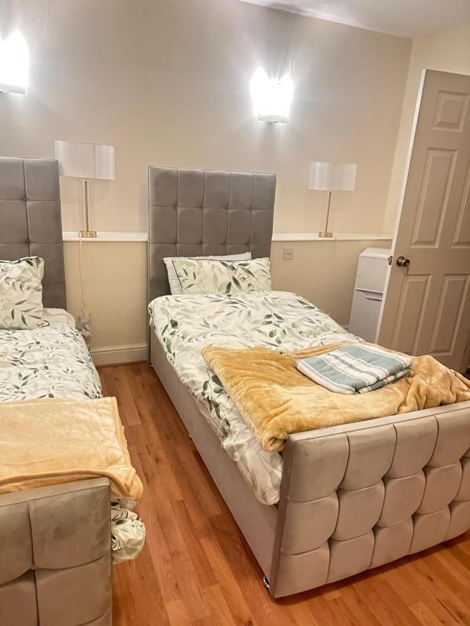 Dream Home 布罗姆利 外观 照片
